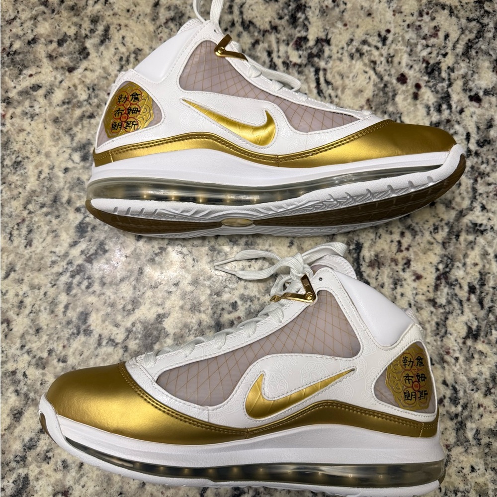 Nike LeBron 7 “China Moon” 2020 CU5646-100 Size 9 - Picture 7 of 12